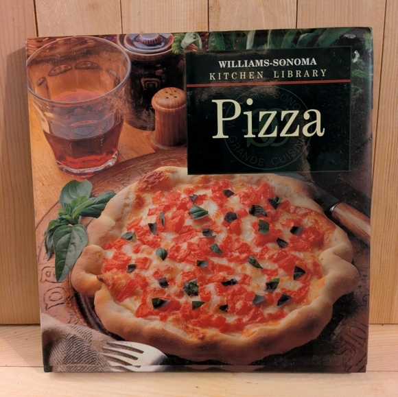 Williams Sonoma Kitchen Library Pizza Cookbook - Picture 2 of 6